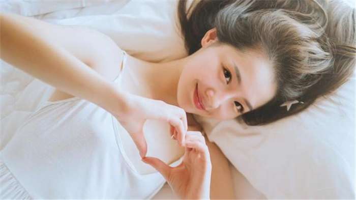 女生问你为什么喜欢我,这才是女生最想要的回答  第1张