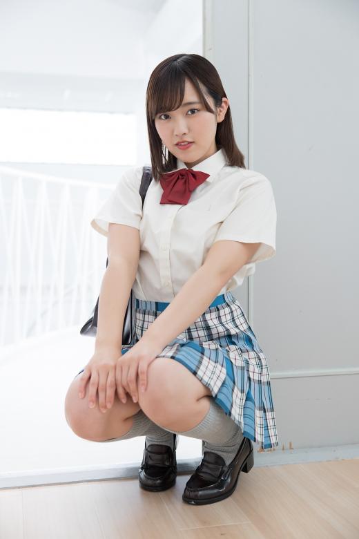 樱花美少女香月杏珠JK制服写真美图  第3张